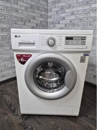 Стиральная машина LG M10B8ND1